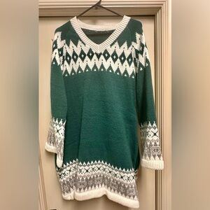 Green and White Patterned Women's Sweater